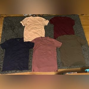 Lot ESNTLS Men’s size medium short sleeve crew neck shirts